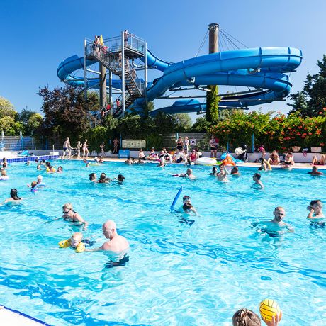 Camping à la Méditerranée en France